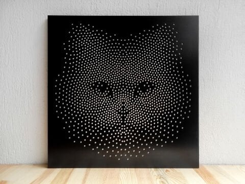 Nox – Noktalı Kedi Figürlü Siyah Beyaz MDF Ahşap Katmanlı Duvar Tablosu | Lazer Kesim