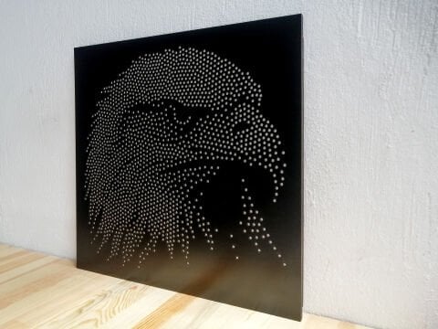 Zenith – Noktalı Kartal Figürlü Siyah Beyaz MDF Ahşap Katmanlı Duvar Tablosu | Lazer Kesim