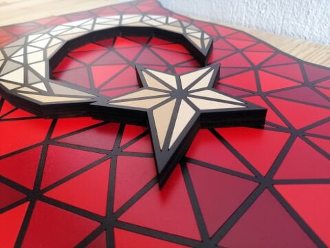 Türk Bayrağı - Mozaik Desenli MDF Ahşap Katmanlı Duvar Dekoru | El Boyama & Lazer Kesim