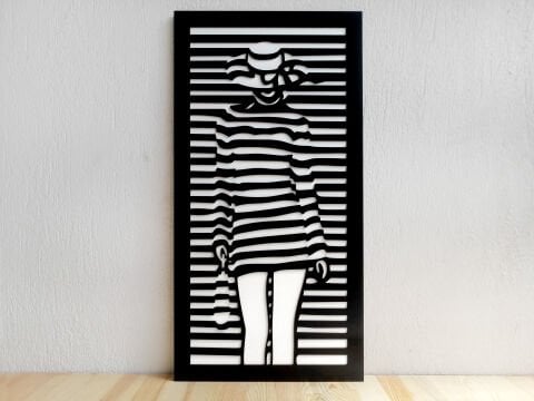 Lina – Çizgisel Kadın Figürlü Siyah Beyaz MDF Ahşap Katmanlı Duvar Tablosu | Lazer Kesim