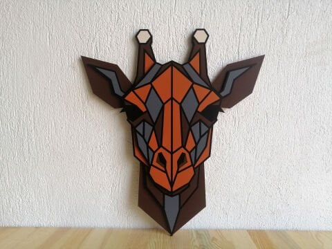 Savan – Geometrik Zürafa Figürlü MDF Ahşap Katmanlı Duvar Dekoru | El Boyama & Lazer Kesim