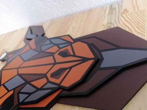 Savan – Geometrik Zürafa Figürlü MDF Ahşap Katmanlı Duvar Dekoru | El Boyama & Lazer Kesim