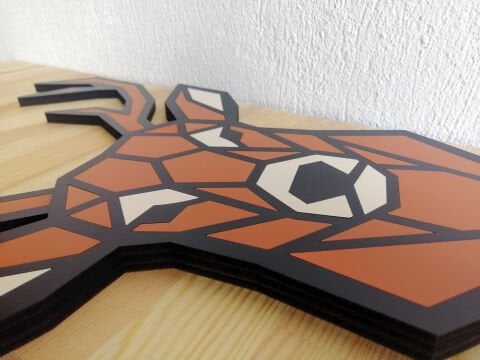 Orin – Geometrik Geyik Figürlü MDF Ahşap Katmanlı Duvar Dekoru | El Boyama & Lazer Kesim