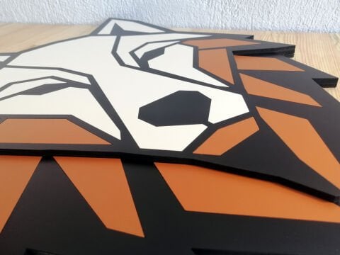 Varka – Geometrik Kurt Başı Figürlü MDF Ahşap Katmanlı Tablo | El Boyama & Lazer Kesim