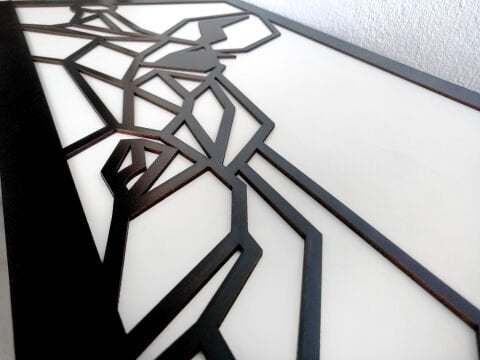 Aroha – Geometrik Zürafa Figürlü Siyah Beyaz MDF Ahşap Katmanlı Duvar Tablosu | Lazer Kesim