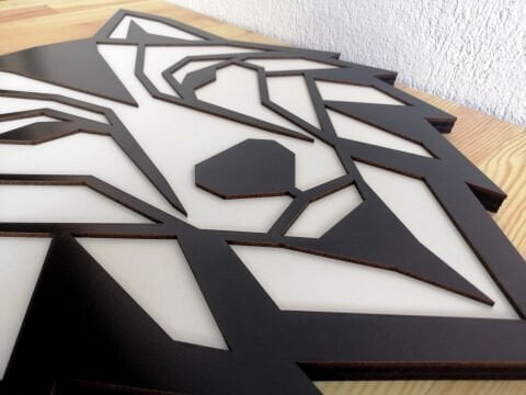 Ruka – Geometrik Kurt Figürlü Siyah Beyaz MDF Ahşap Katmanlı Duvar Tablosu | Lazer Kesim