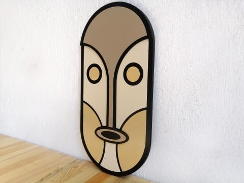 Vesa – Geometrik Maske Figürlü MDF Ahşap Katmanlı Duvar Tablosu | El Boyama & Lazer Kesim