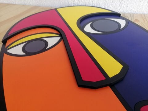 Lena –  Renkli Maske - MDF Ahşap Katmanlı Duvar Tablosu | El Boyama & Lazer Kesim