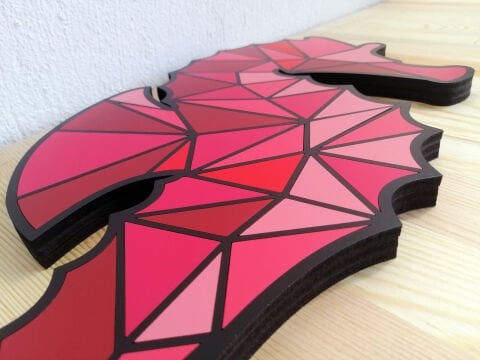 Corallus – Geometrik Deniz Atı MDF Ahşap Katmanlı Duvar Tablosu | El Boyama & Lazer Kesim