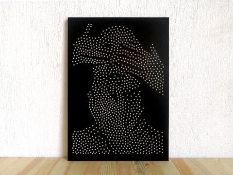 Noir – Nokta Kadın Figürlü Siyah Beyaz MDF Ahşap Katmanlı Duvar Tablosu | Lazer Kesim